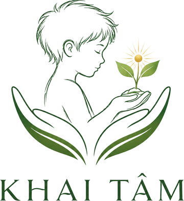 Logo Khai Tâm: em bé nâng mầm cây trong đôi bàn tay lá